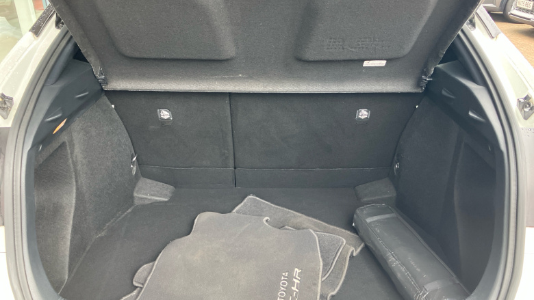 Toyota C-HR 1.8 Hybrid Dynamic 5dr CVT Hybrid Hatchback